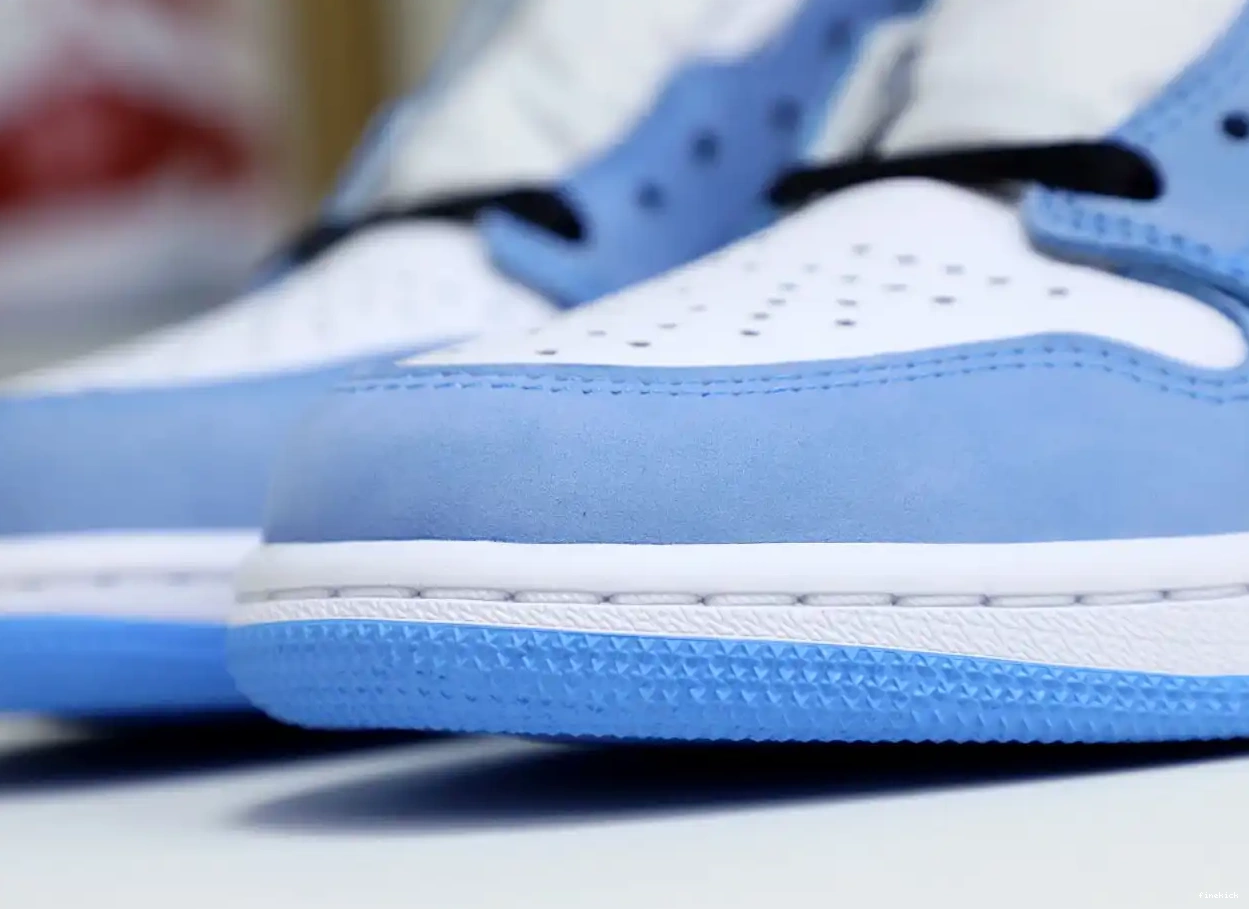 1 HIGH RETRO 'UNIVERSITY AIR JORDAN OG 0413